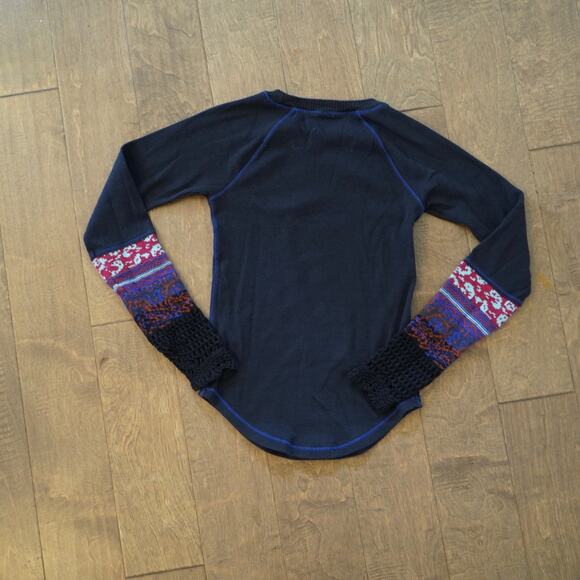 FREE PEOPLE womens sz S black In The Mix crochet cuff long sleeve boho top - Picture 6 of 8